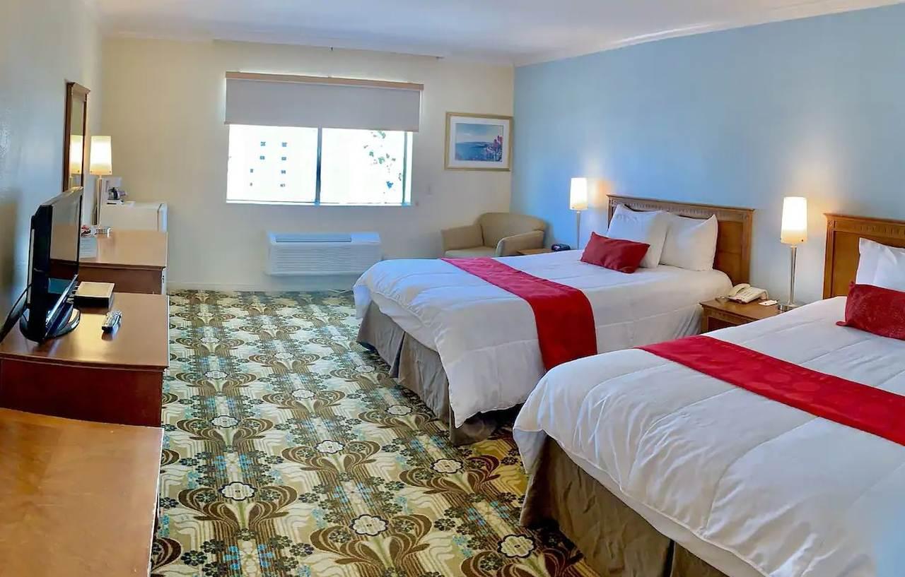 Ramada By Wyndham Angeles/wilshire Center