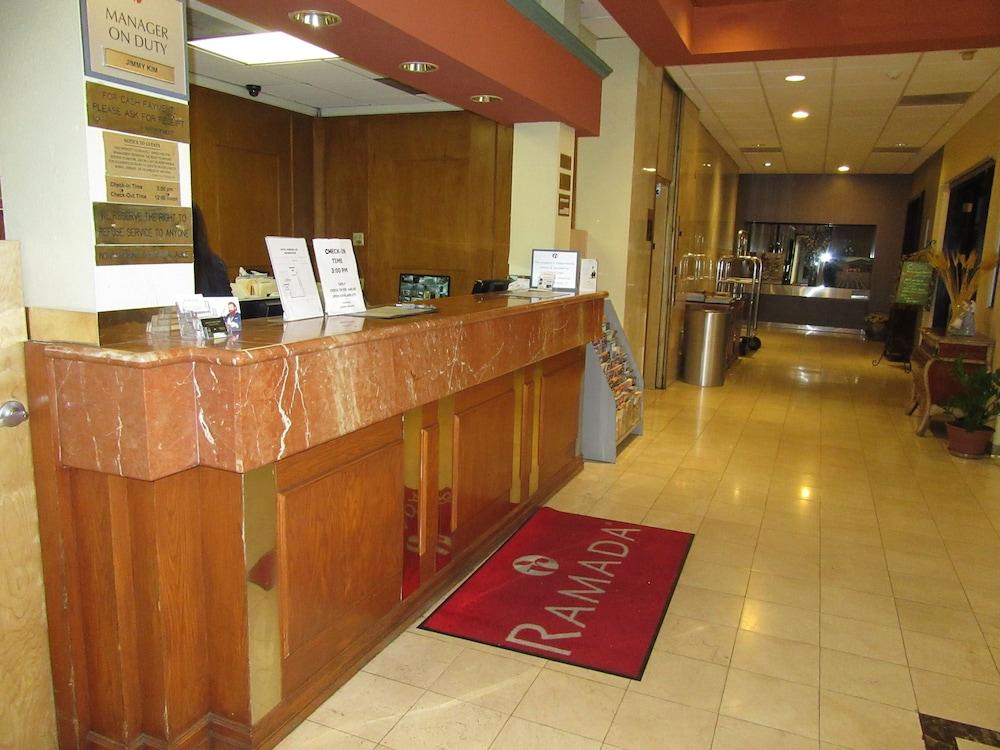 Ramada By Wyndham Angeles/wilshire Center 3*