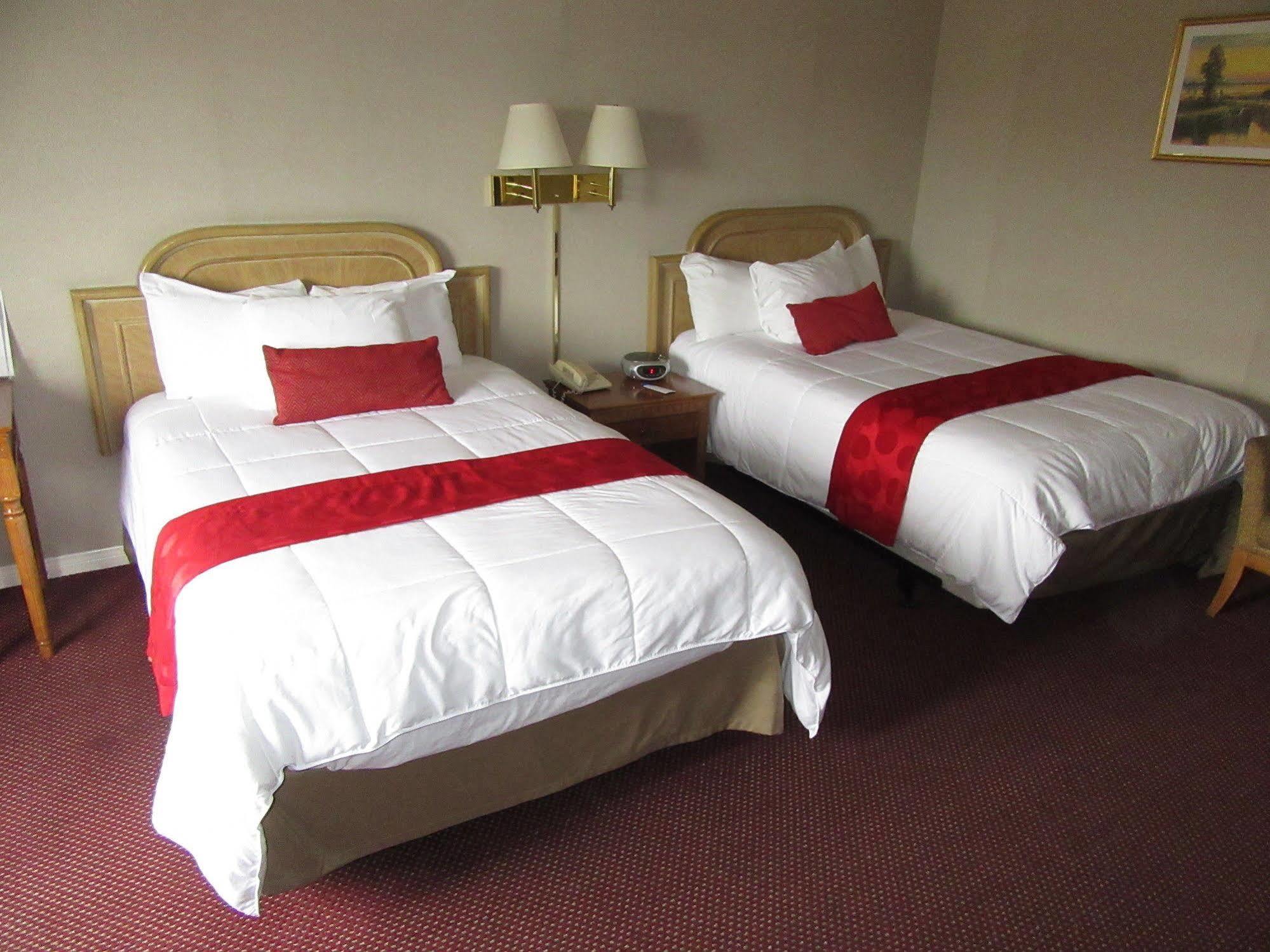 Ramada By Wyndham Angeles/wilshire Center Hotel Los Angeles
